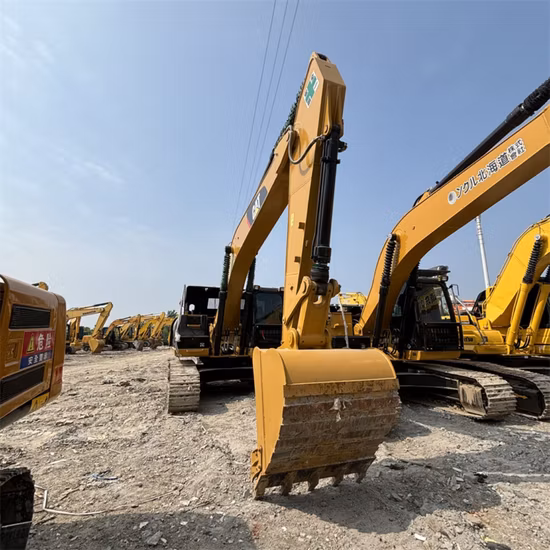 Original Japan Mining Equipment Machine Earth Moving Digger Hydraulic Crawler Used Excavator 20 Ton Kato 820
